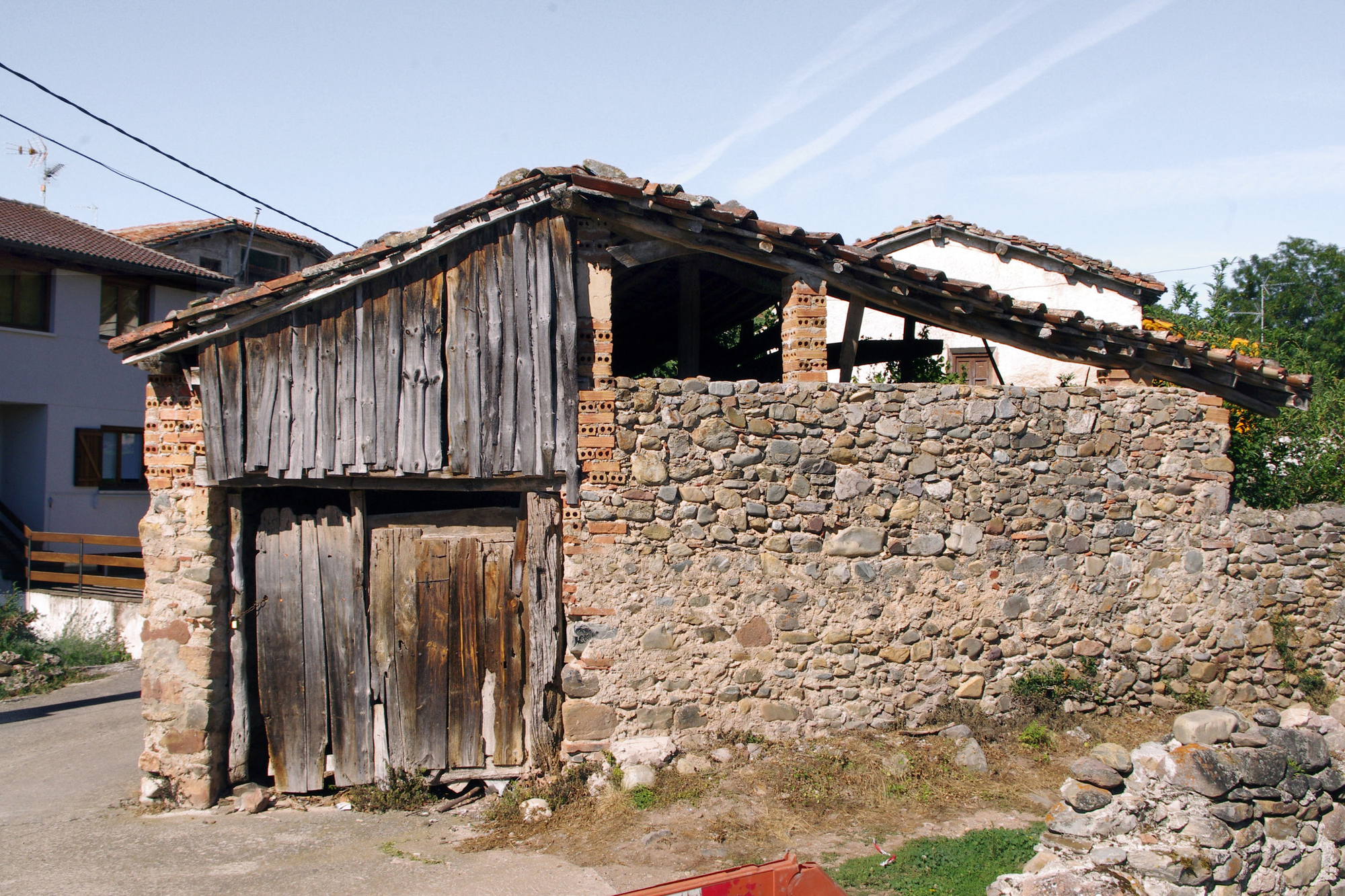 旧农舍变身多功能乡村别墅-15