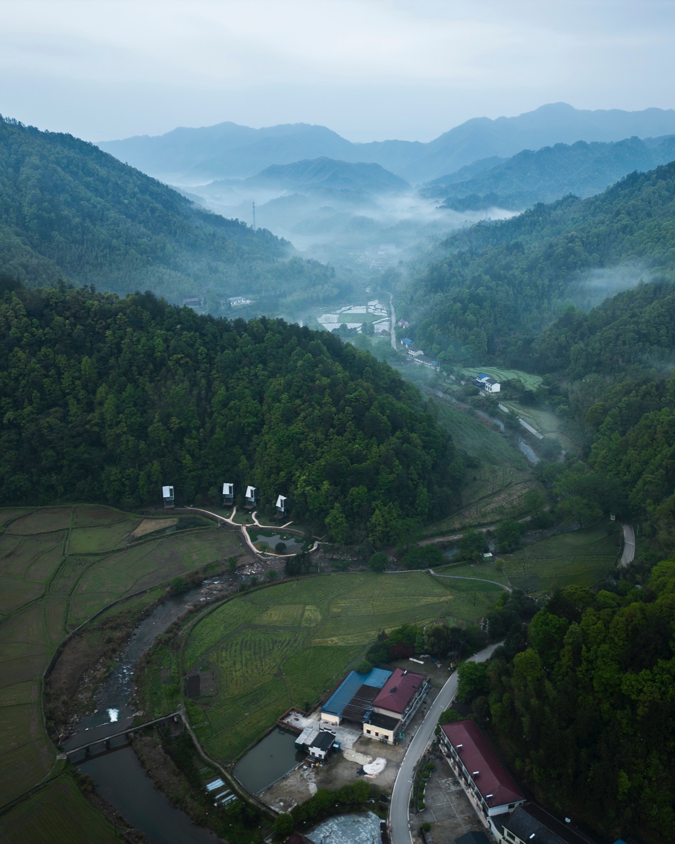 云躲躲·烟花小屋，湖南 / EERI 建筑设计工作室-4