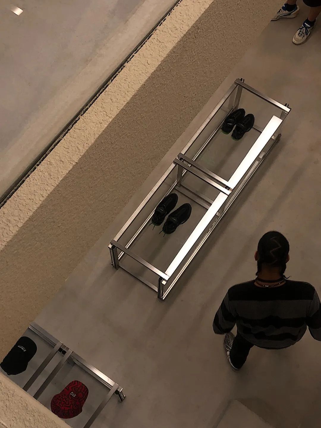 上海 CANAL ST.坚尼街买手店 | 复古与时尚的完美融合-42