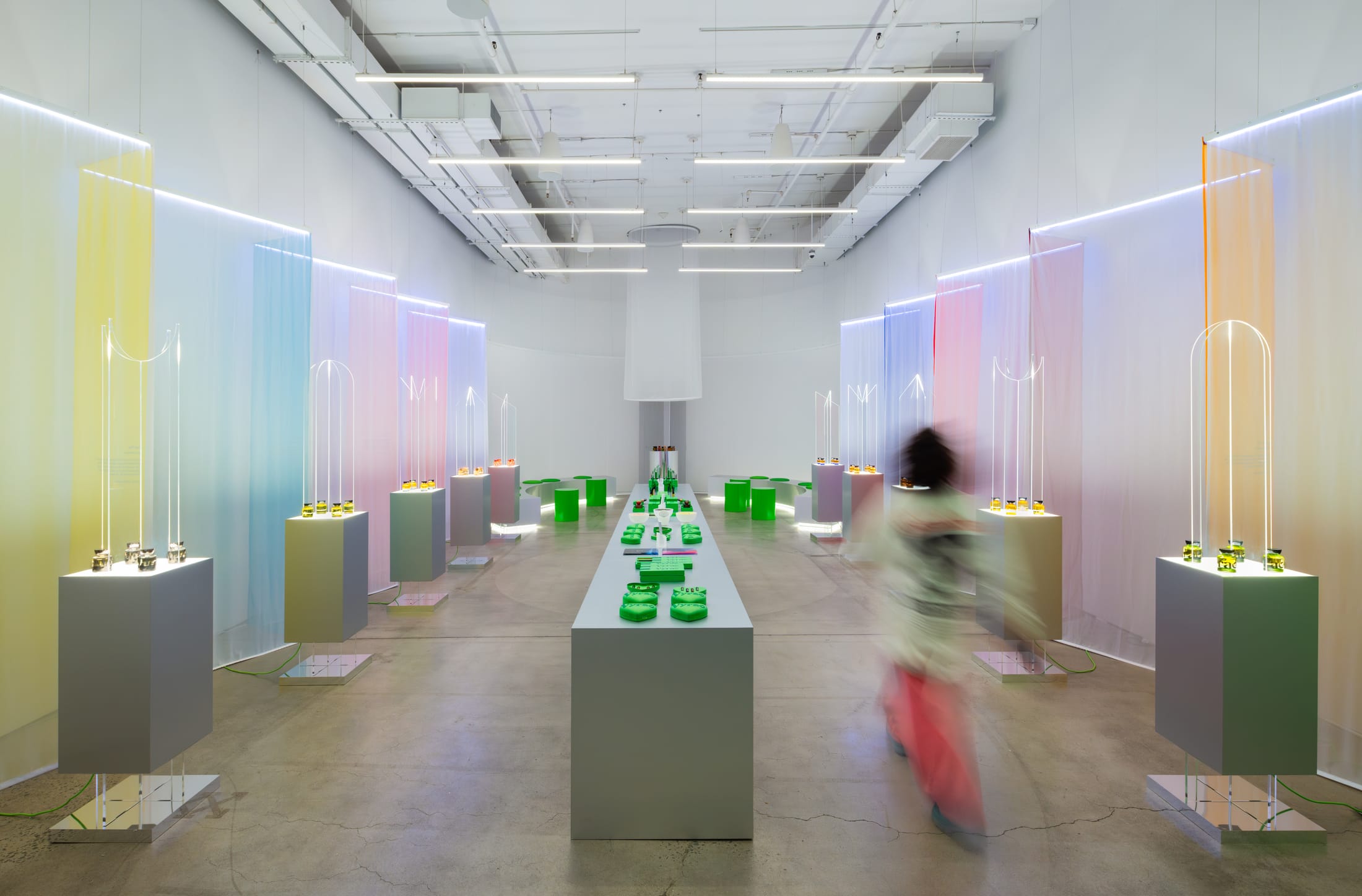 Vyrao和AMO纽约快闪店空间设计丨美国纽约丨AMO（OMA研究与设计工作室）-15