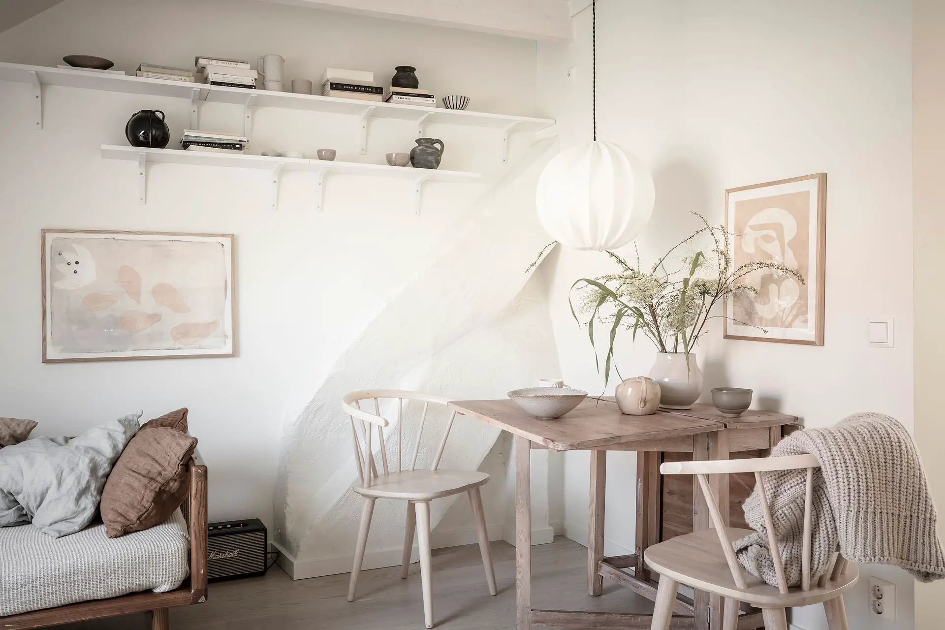 28 平米独特屋顶公寓,融入斯堪的纳维亚设计的现代魅力-5