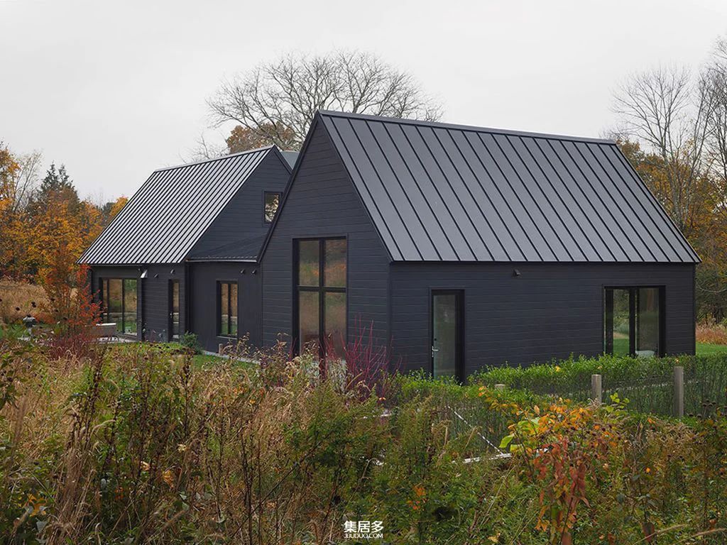 纽约州北部现代黑色小屋设计丨美国纽约-25