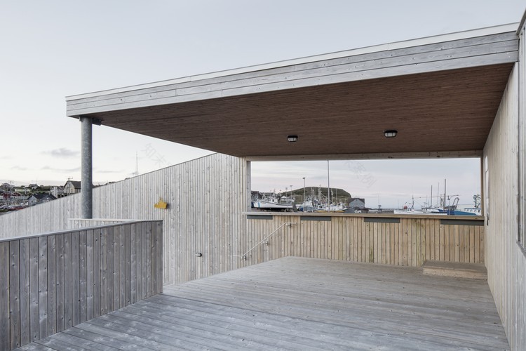 马格达伦群岛海人广场(Place des gens de mer)-9