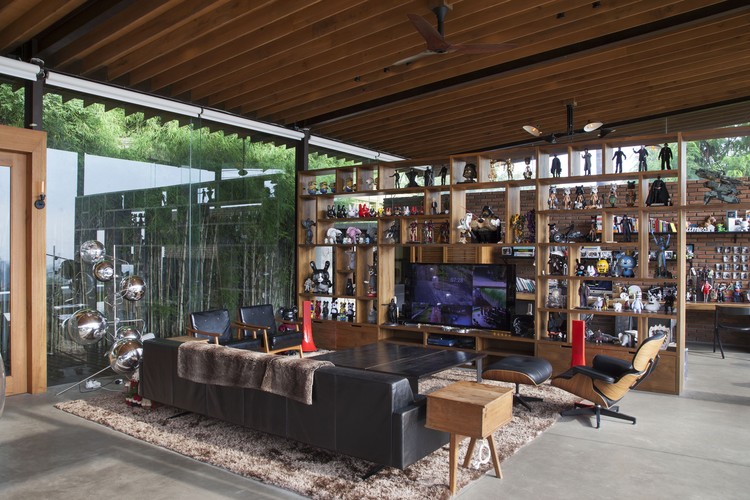 灵活高效的小型生活工作住宅-26