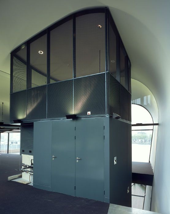 阿姆斯特丹建筑中心 · 创意折叠式立面设计-28