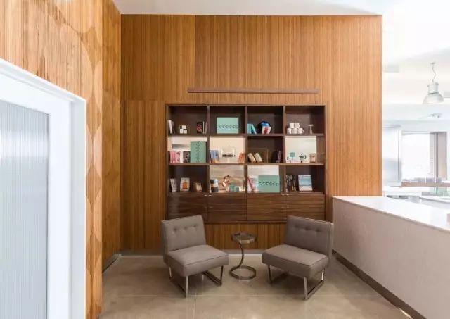 德州复古咖啡馆 CRAVE:粉嫩色彩打造的怀旧滋味-13