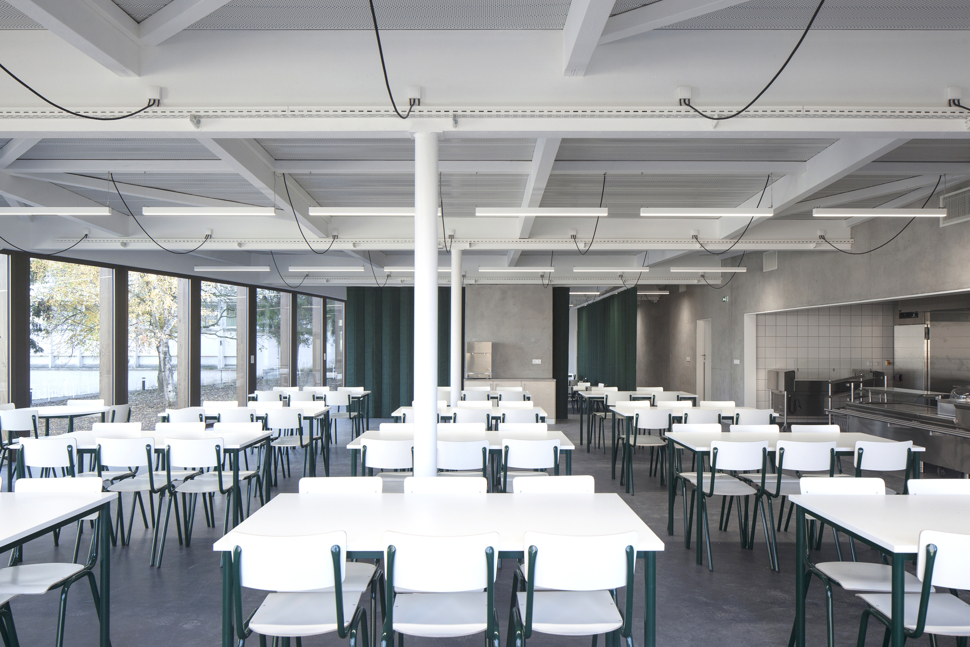 School Cafeteria and Multipurpose Room  / LT2A-35