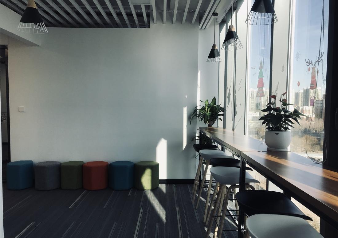 汉威国际工装创客空间——现代创意办公空间设计-46