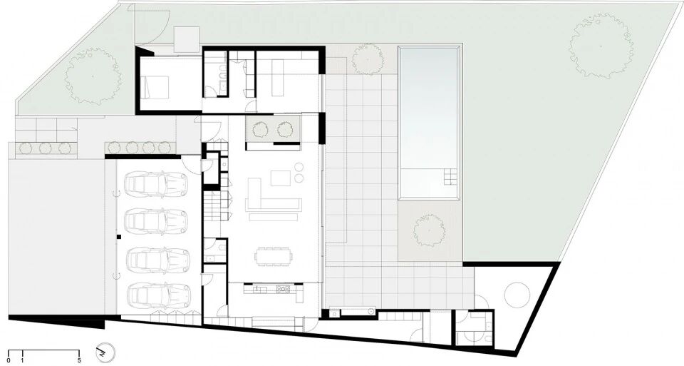 以自然采光与户外空间为核心   极简白色住宅  Arquitetura501-117