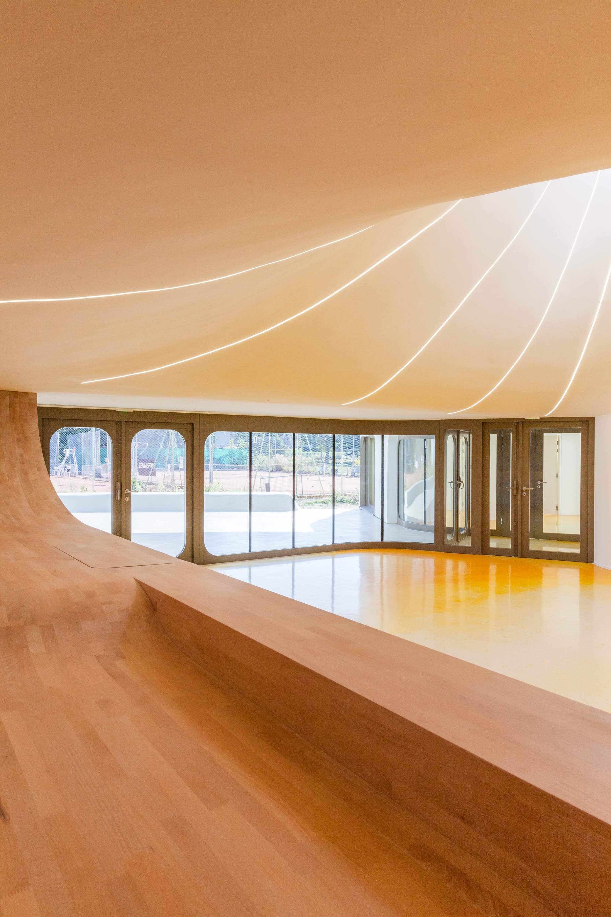 Tennis Club in Strasbourg  / Paul Le Quernec-36