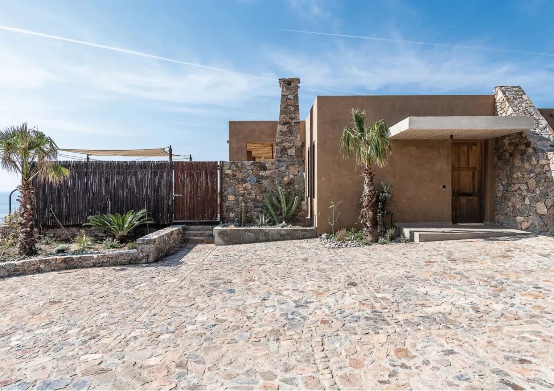 悬崖上的自然之美 · GGH 设计机构 216㎡度假住宅-27