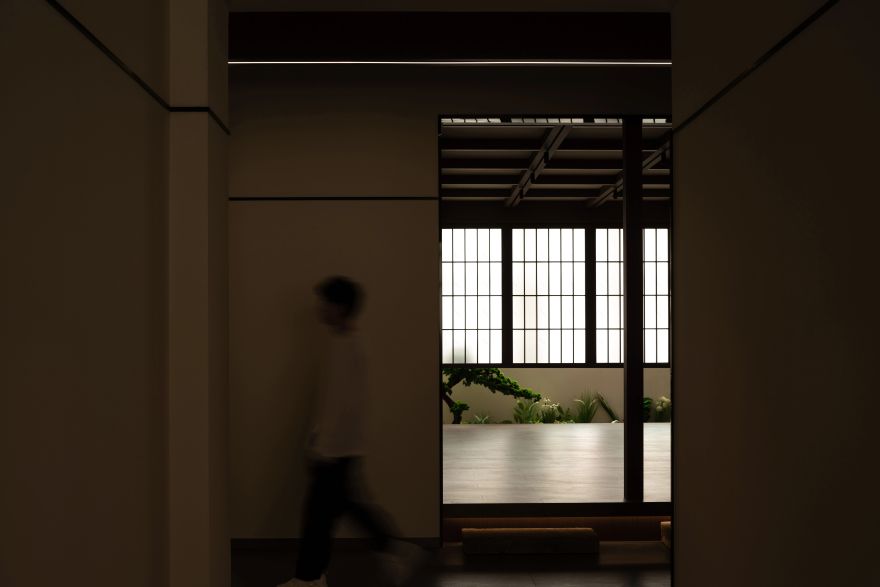 尤格设计|650㎡红木展厅-3