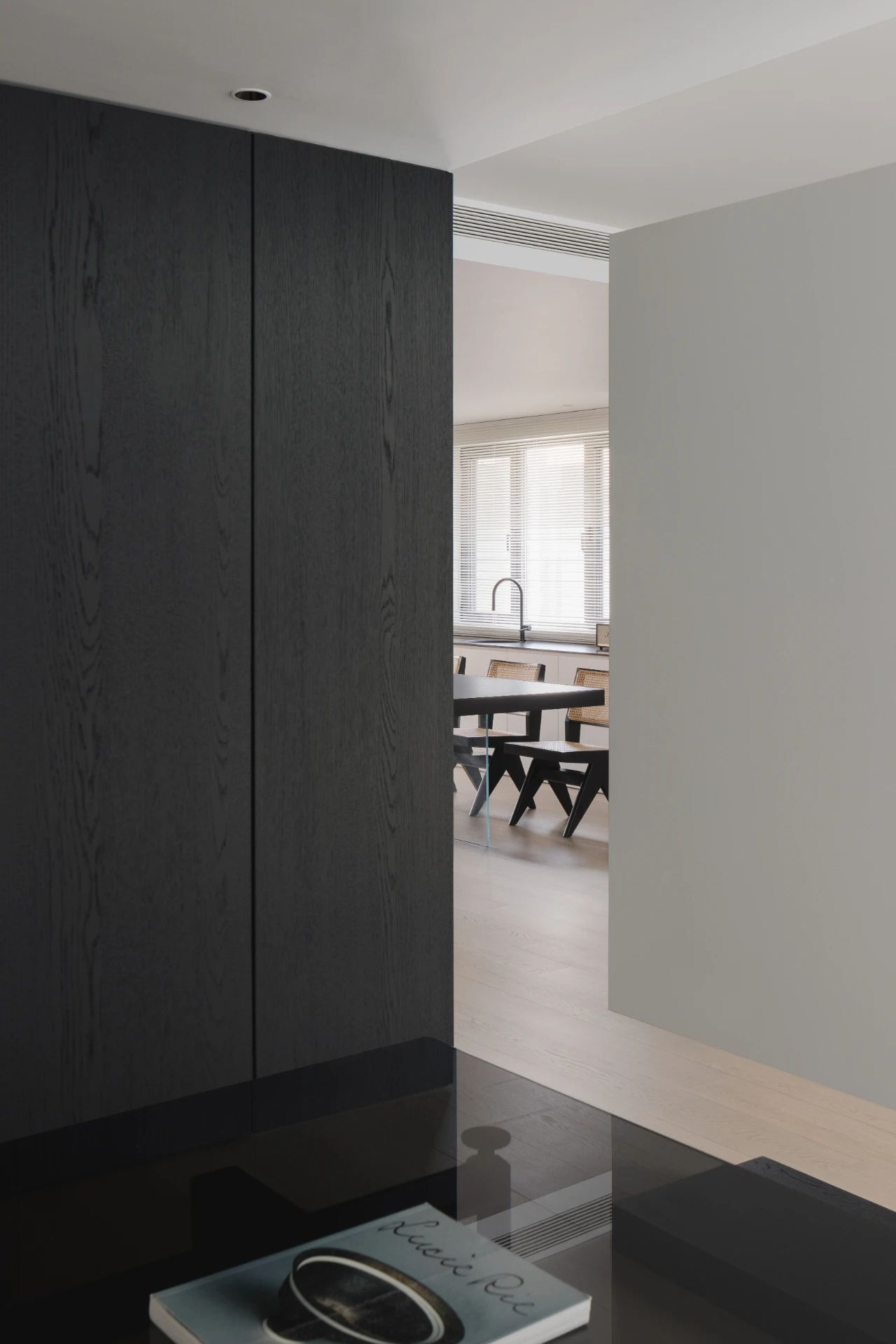 GZ 宅 黑白盒子大平层丨中国郑州丨MOOI TIMELESS 建筑室内设计事务所-25