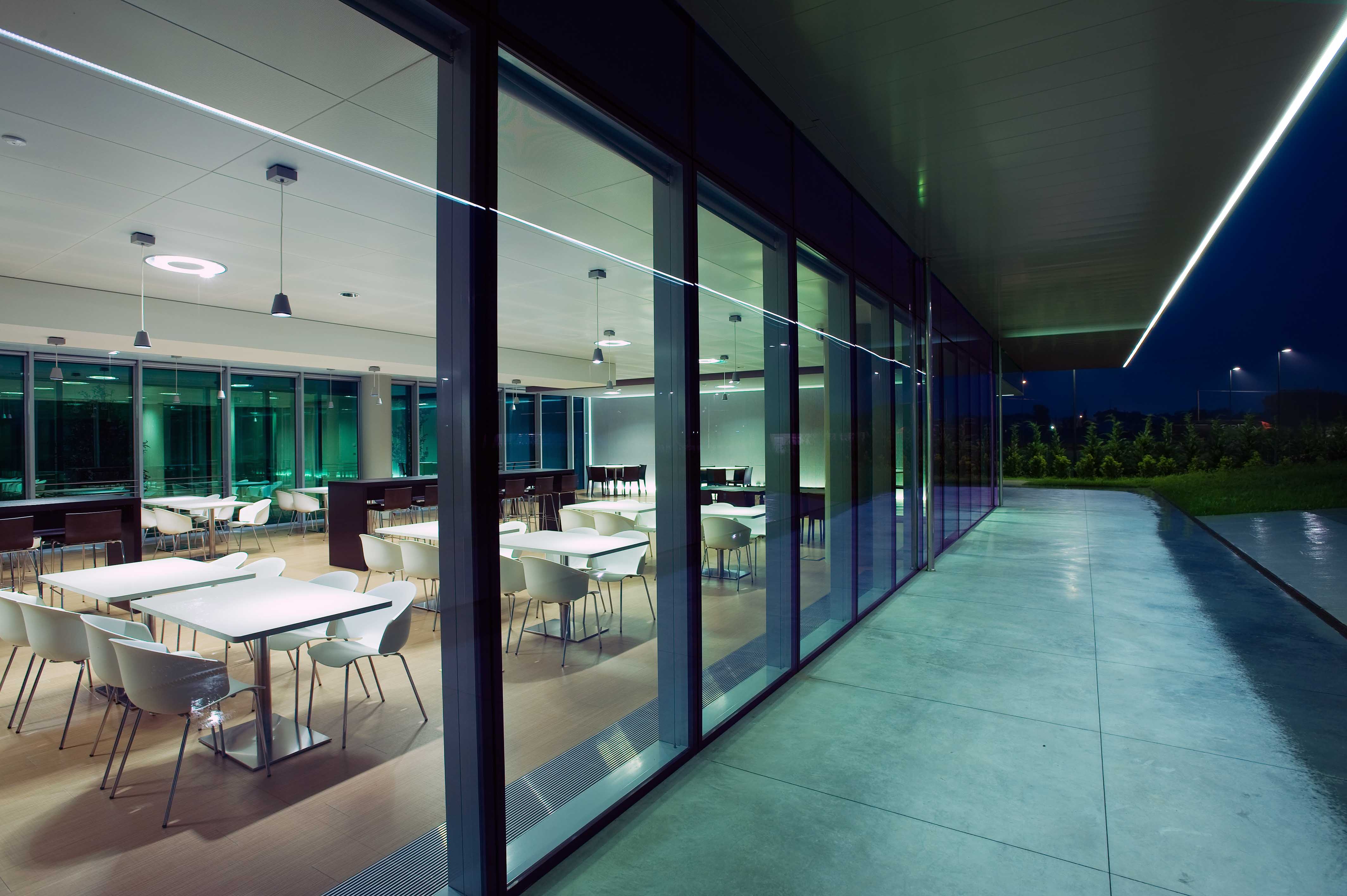 意式家具企业总部,功能与美学的完美融合-29