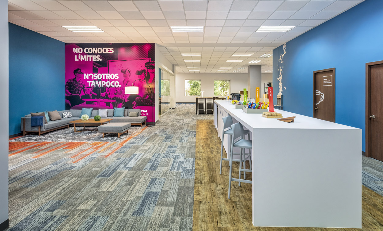 墨西哥 TEC 科技大楼 | 温暖有趣的办公学习空间-7