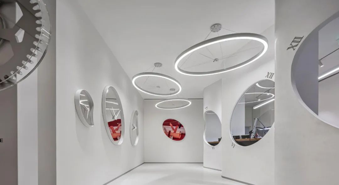 【604期】写实版《记忆的永恒》，钟表维修行业匠人的初心体验店-38