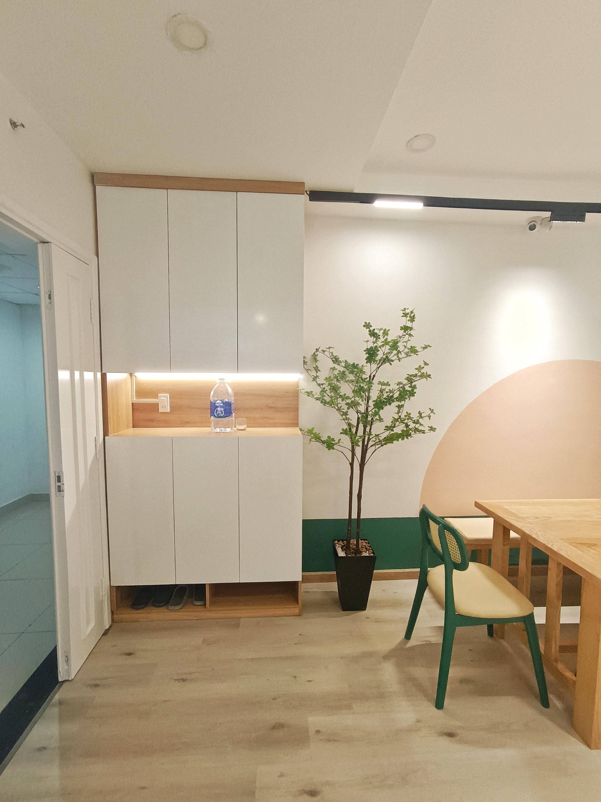 Tiny Apartment Interior Design-19