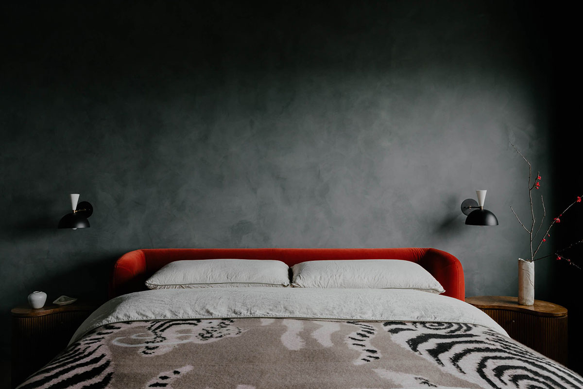 纽约时尚公寓 | 黑色卧室的独特魅力-1