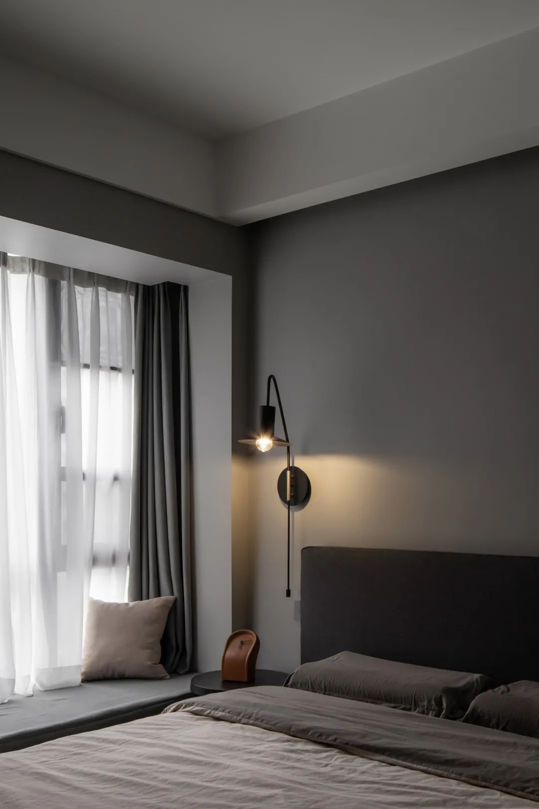 广州 CBD 现代侘寂风住宅丨中国广州丨广州从容装饰工程有限公司-58