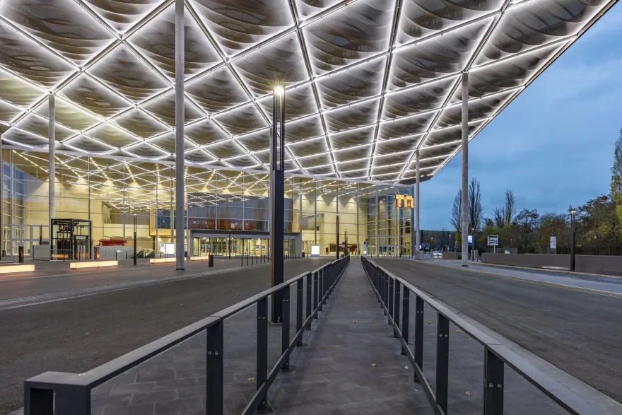 杜塞尔多夫新南方展览中心丨德国杜塞尔多夫丨SOP Architekten-23