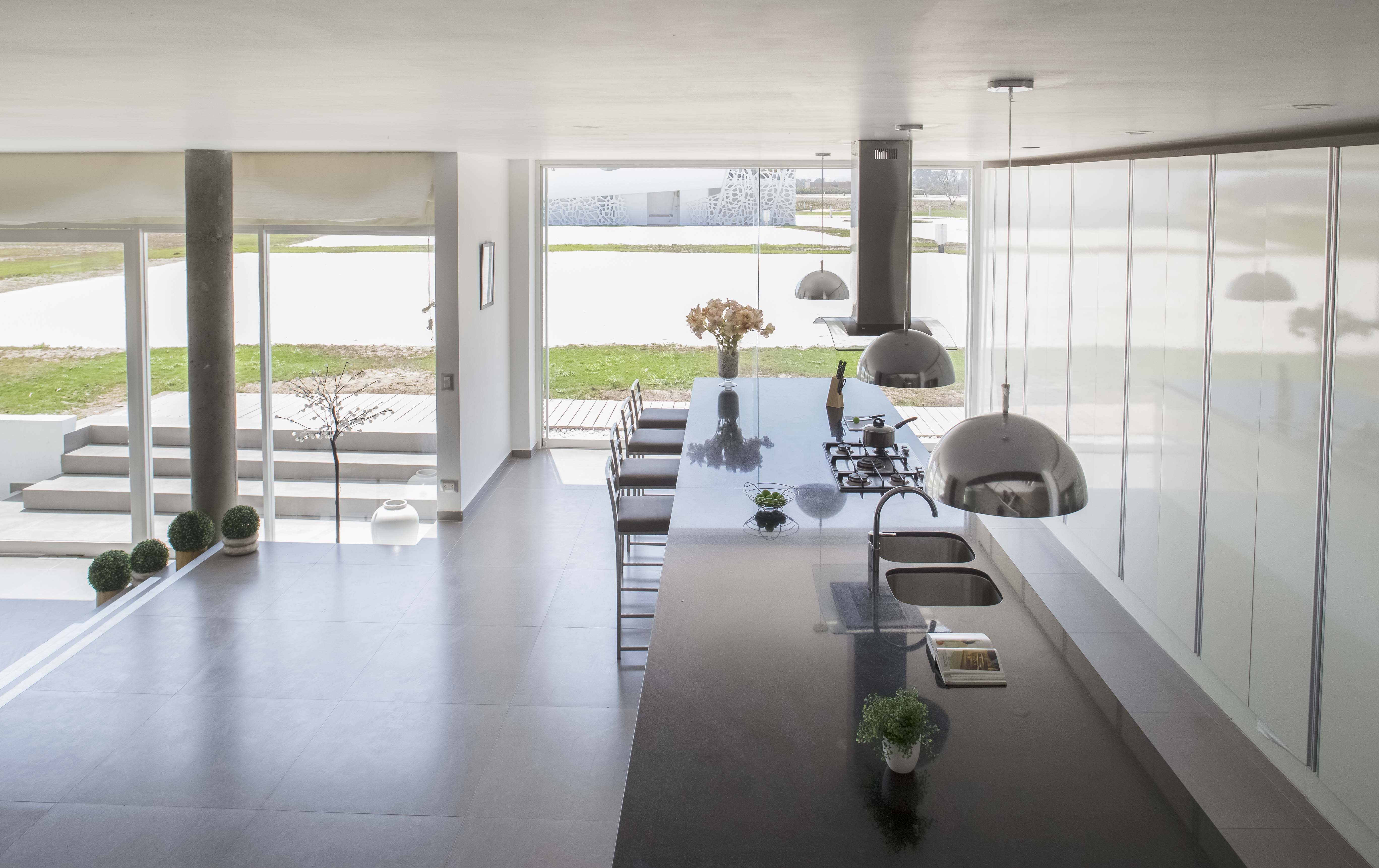 三立方体秘鲁海滩别墅 | 创新空间设计，三家庭共享和谐生活-26