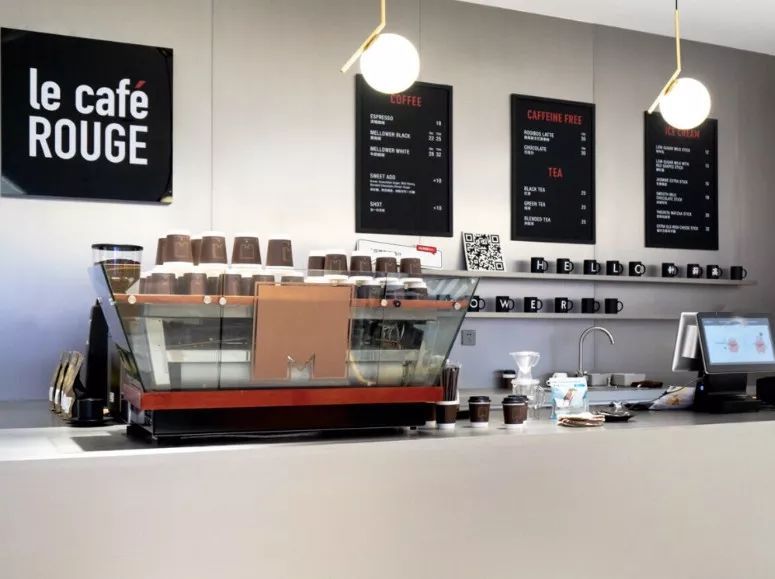 “流量收割机”，开了全球首家线下体验店-54