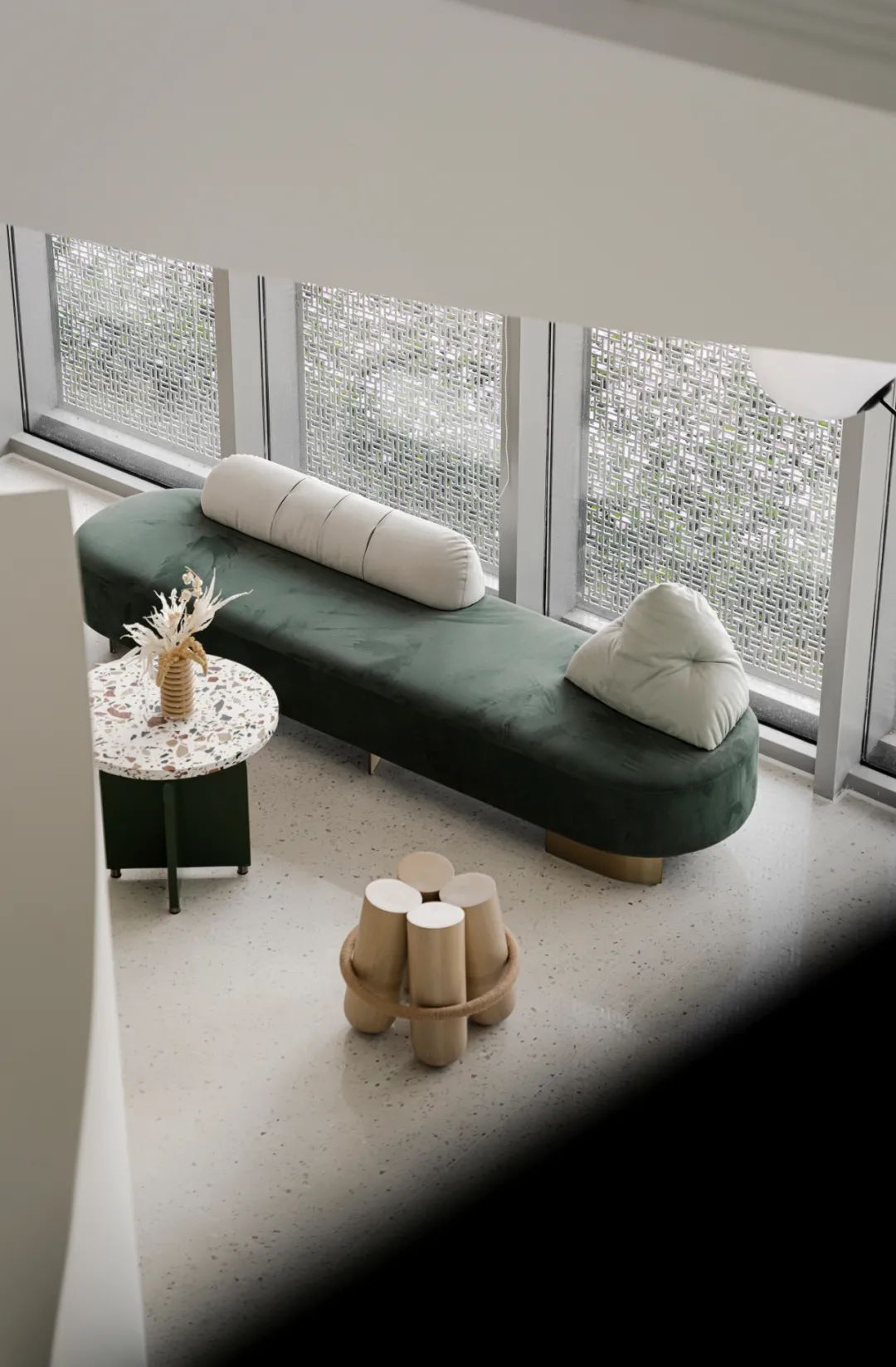 环球融创石林未来城•阿依小镇销售中心丨中国昆明丨元禾大千（软装）,重庆星翰装饰设计工程有限公司（硬装）-3