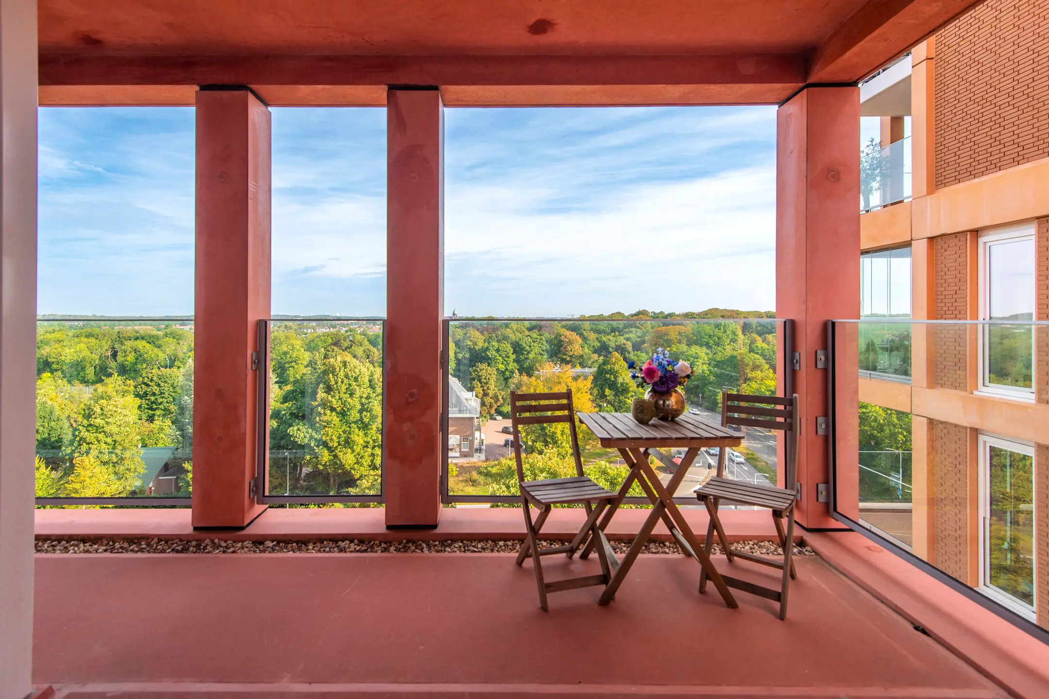 荷兰黑顶时尚公寓的惊艳设计-18