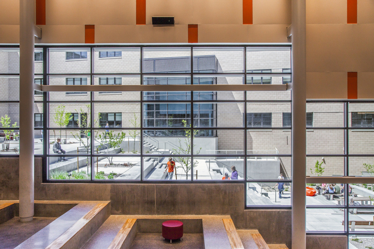 Wyoming 中学百年老校翻新,21 世纪学习环境助力学生成长-32