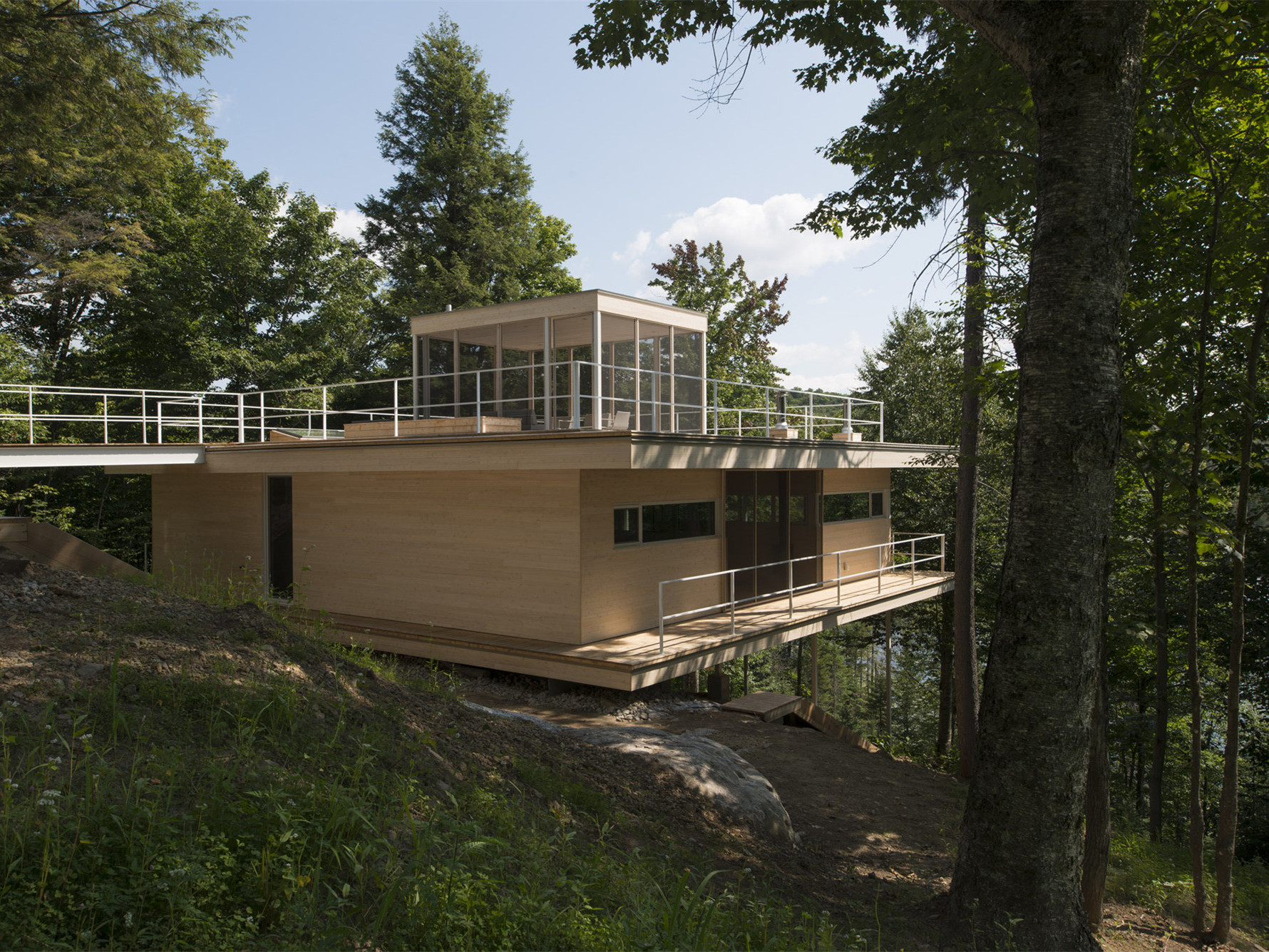 悬浮于加拿大高原的景观住宅-9