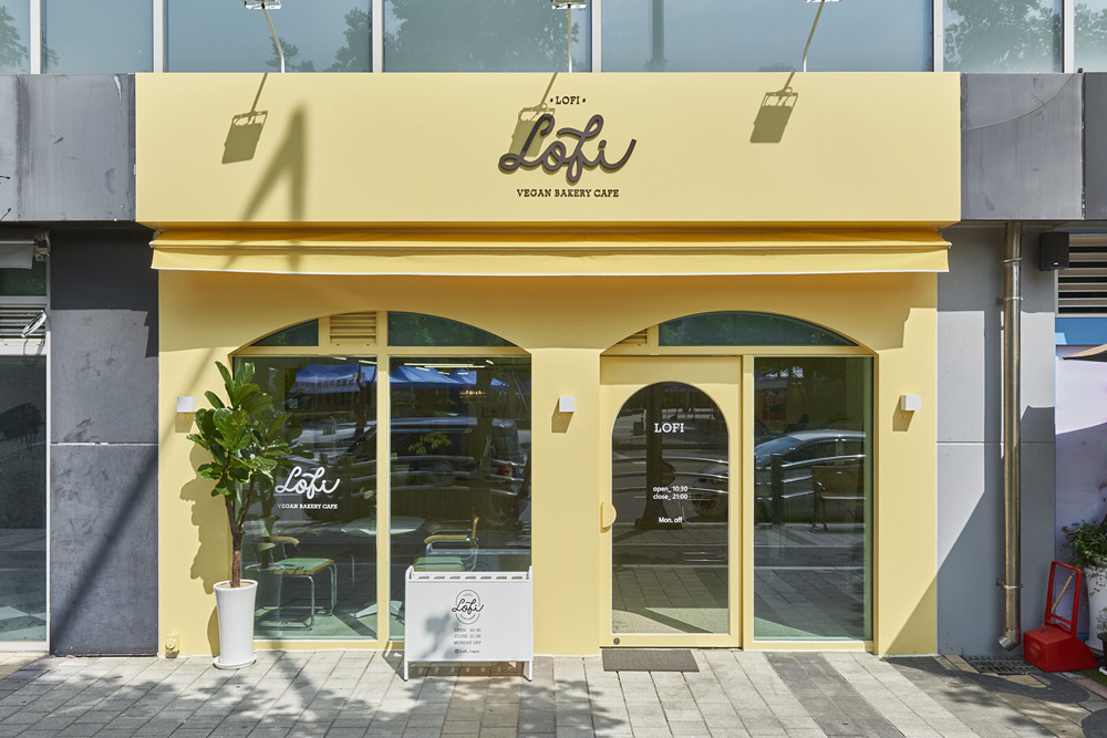 温馨 18 坪咖啡厅，黄色外观加分-2