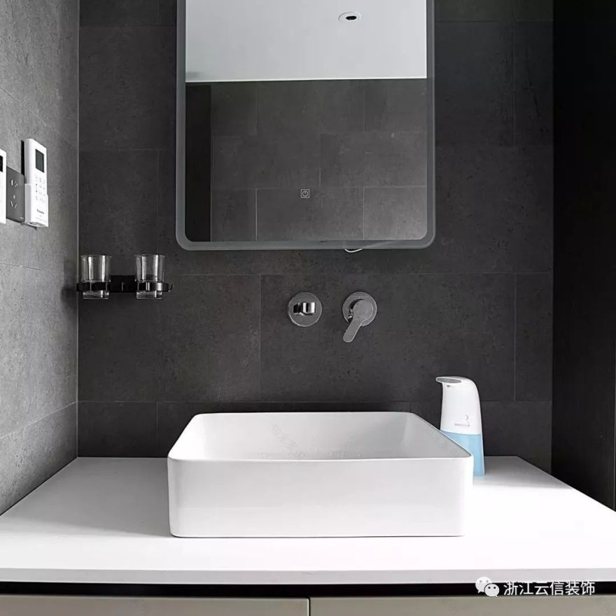 极简黑白灰,打造温馨高级住宅-88