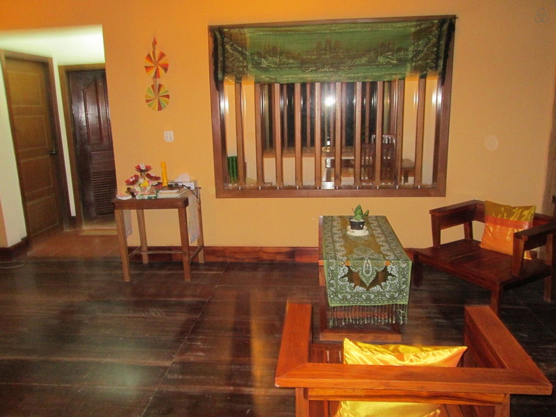 柬埔寨传统高架艺术住宅-20