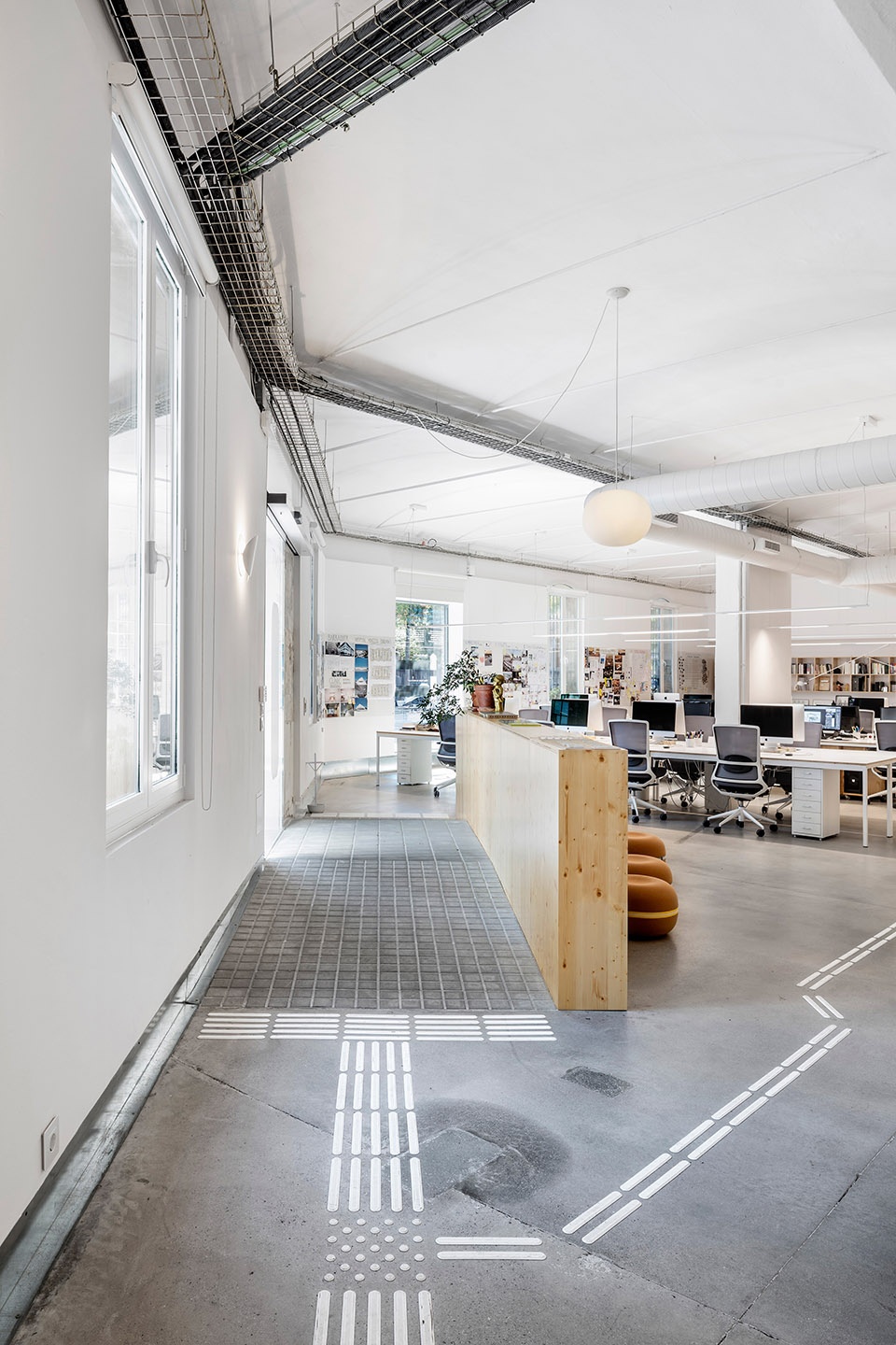巴塞罗那 PMMT Arquitectura 办公室 · 健康,包容的创意空间-11