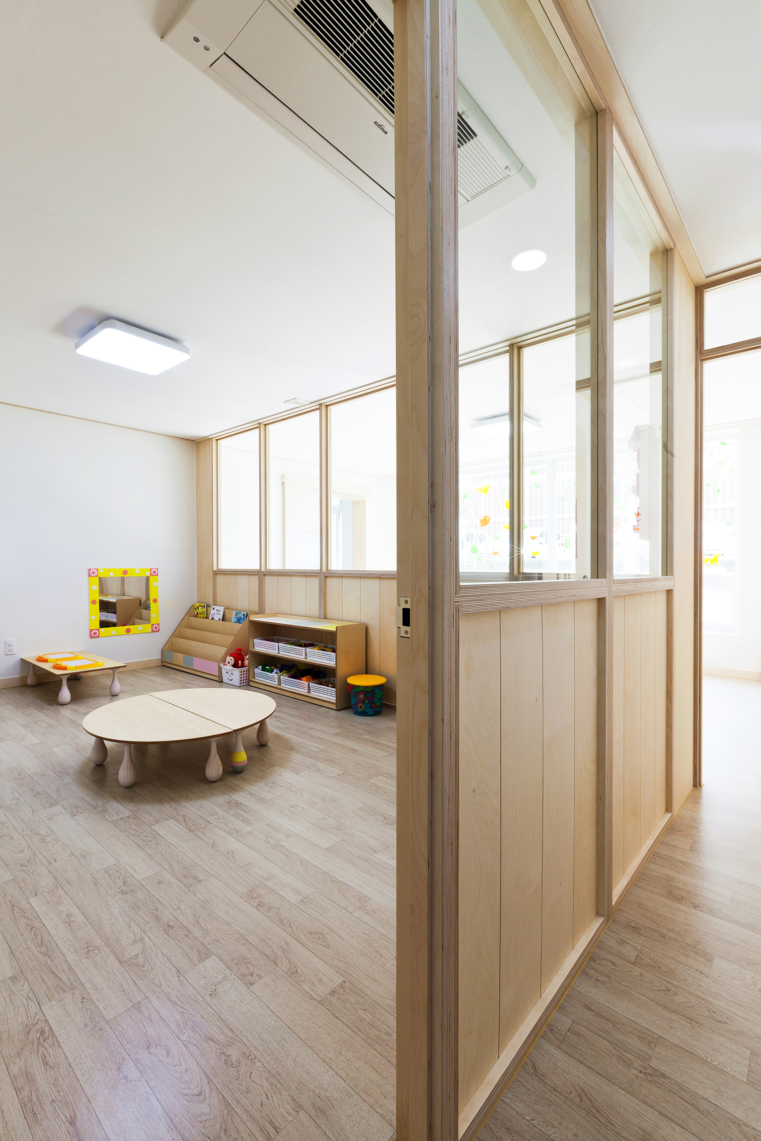 简约白色调的 68 平儿童乐园设计-8