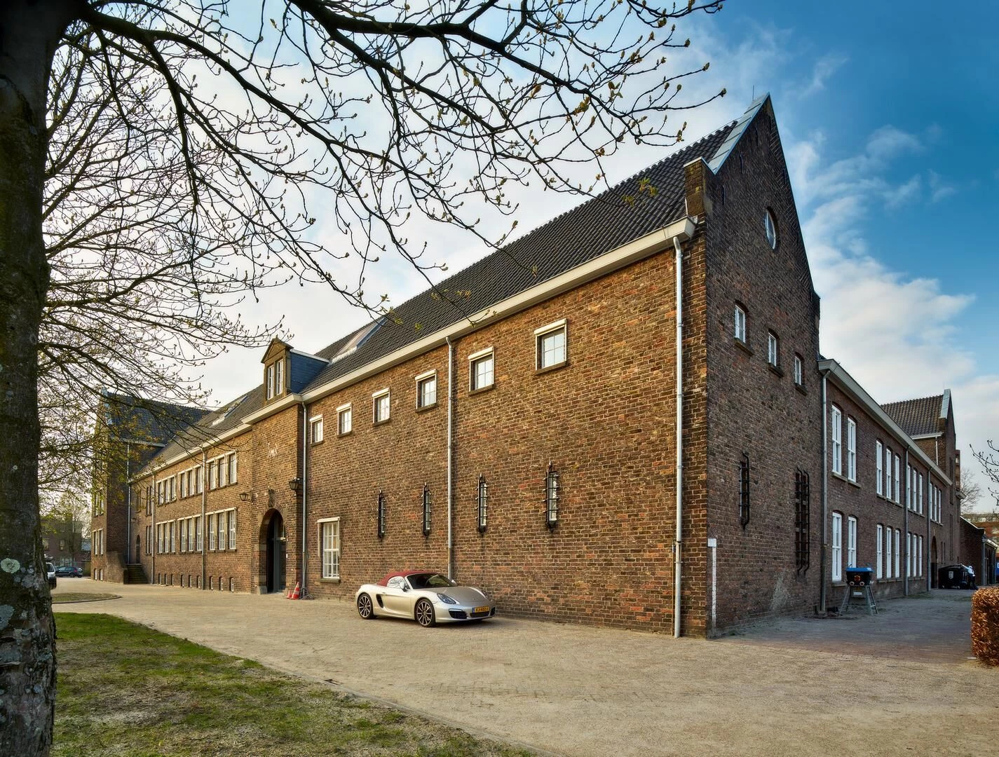 荷兰 Seeligkazerne Breda 办公楼丨荷兰布雷达丨The Rooi Pannen-10