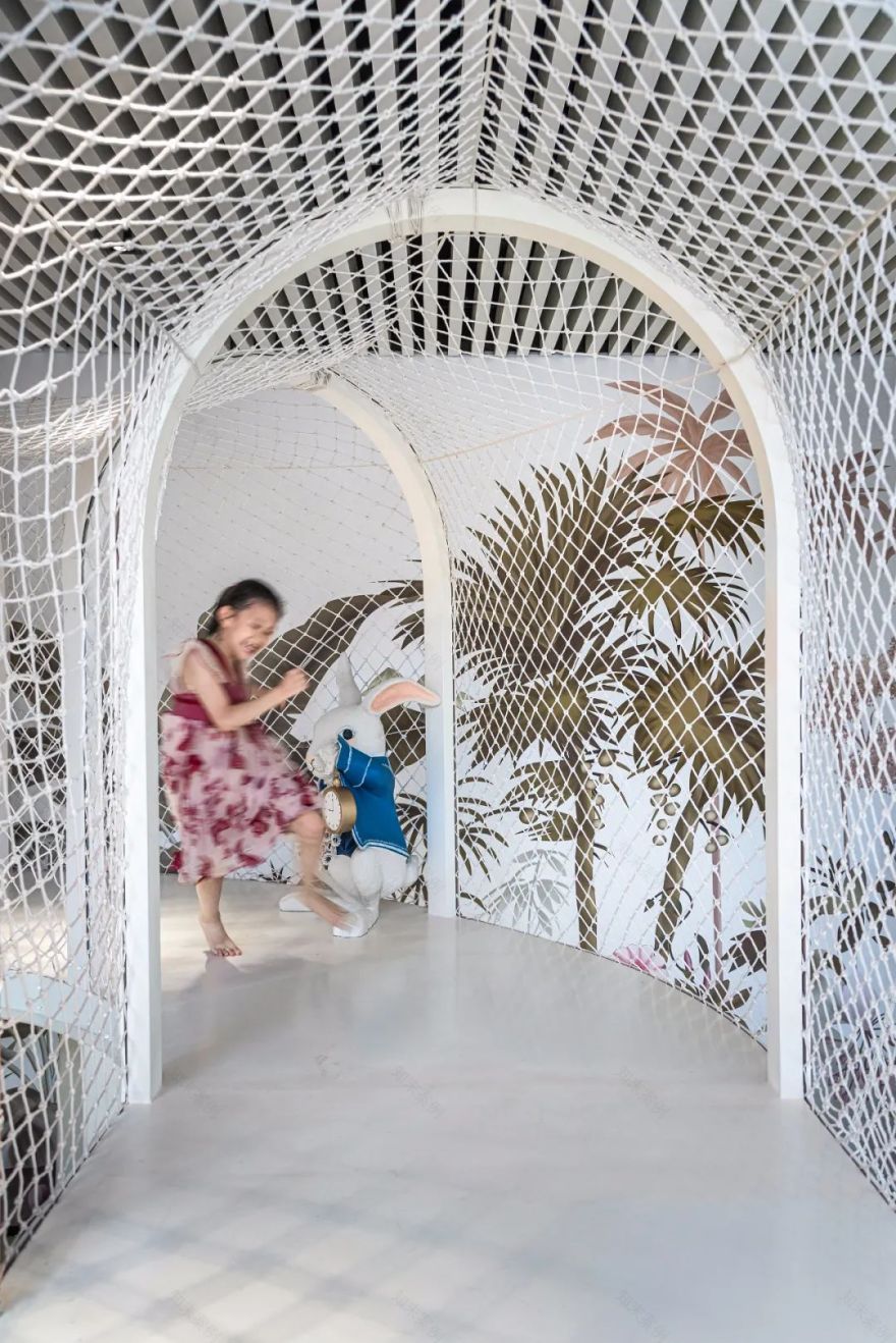 《爱丽丝梦游仙境》 | 奇幻梦境的儿童共享空间-79