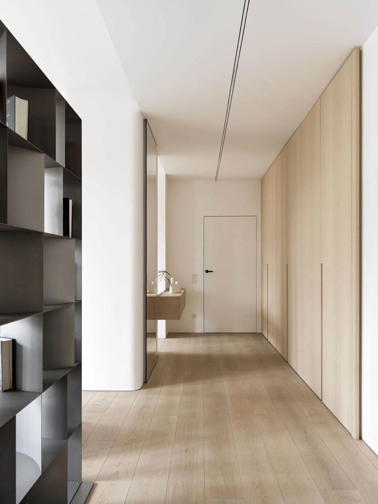 新作丨Artem Babayants  原木馨香-50