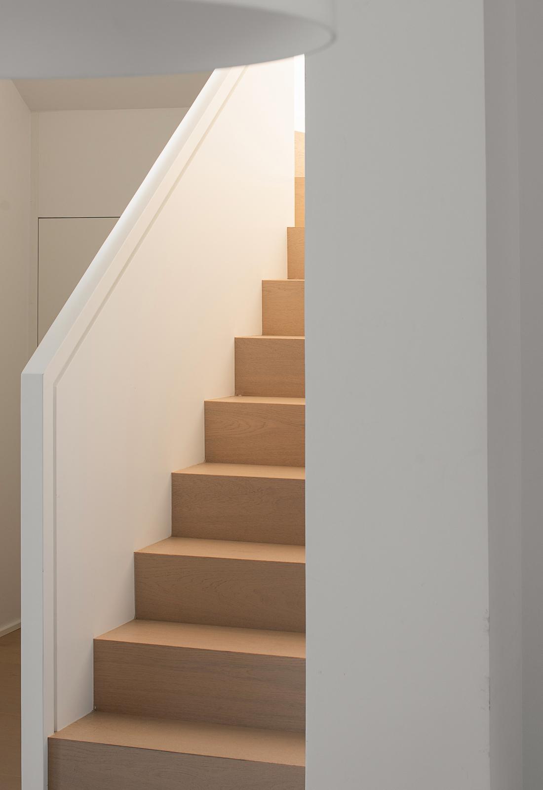 刘姥姥的家 · 极简压力真空地带的温馨设计-23