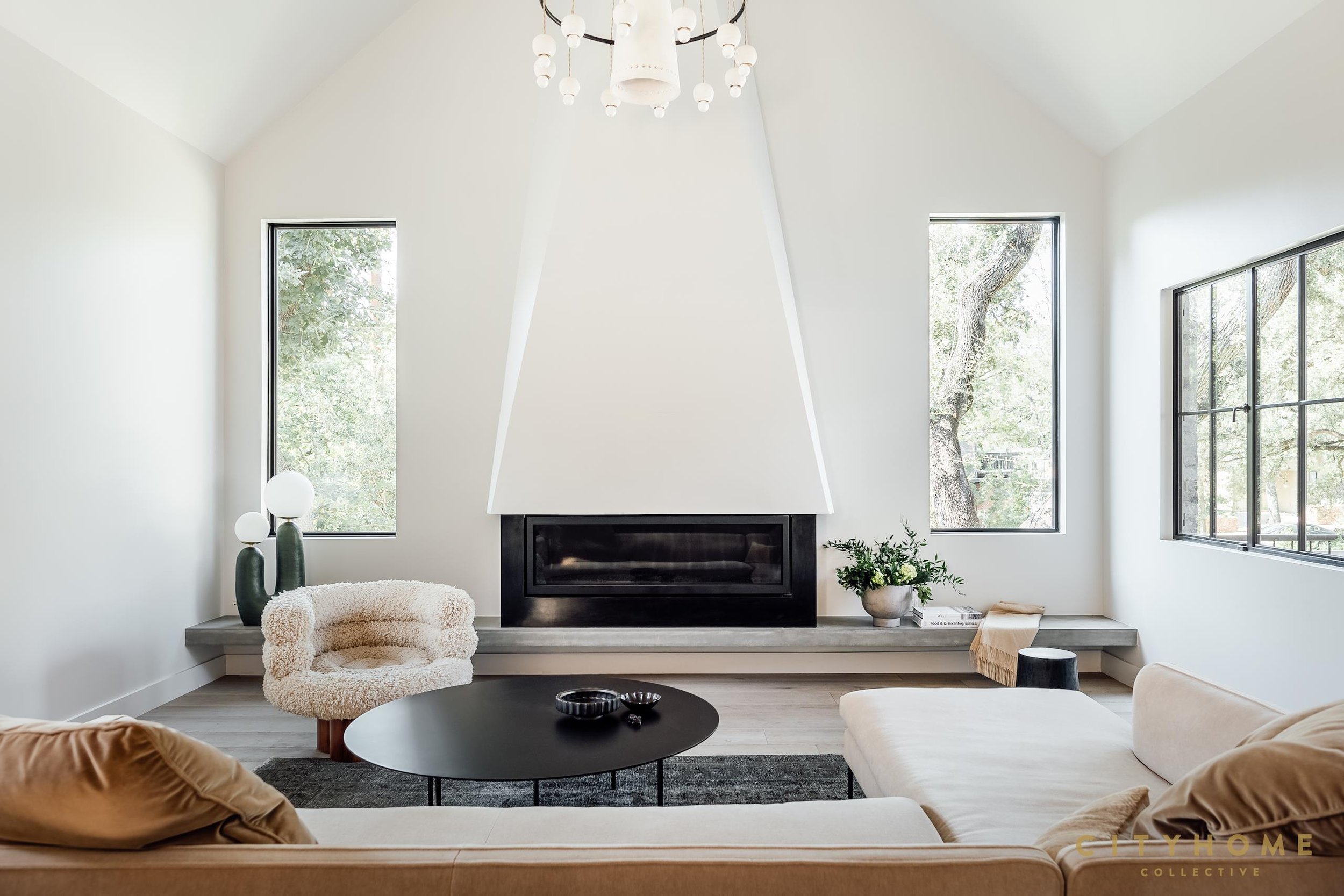 负鼠小跑
注：POSSUM是负鼠，TROT常见有小跑、慢跑之意，这种组合可能在特定情境中有特殊含义，若有更具体语境可进一步优化翻译 丨美国奥斯汀丨Element 5 Architecture-3