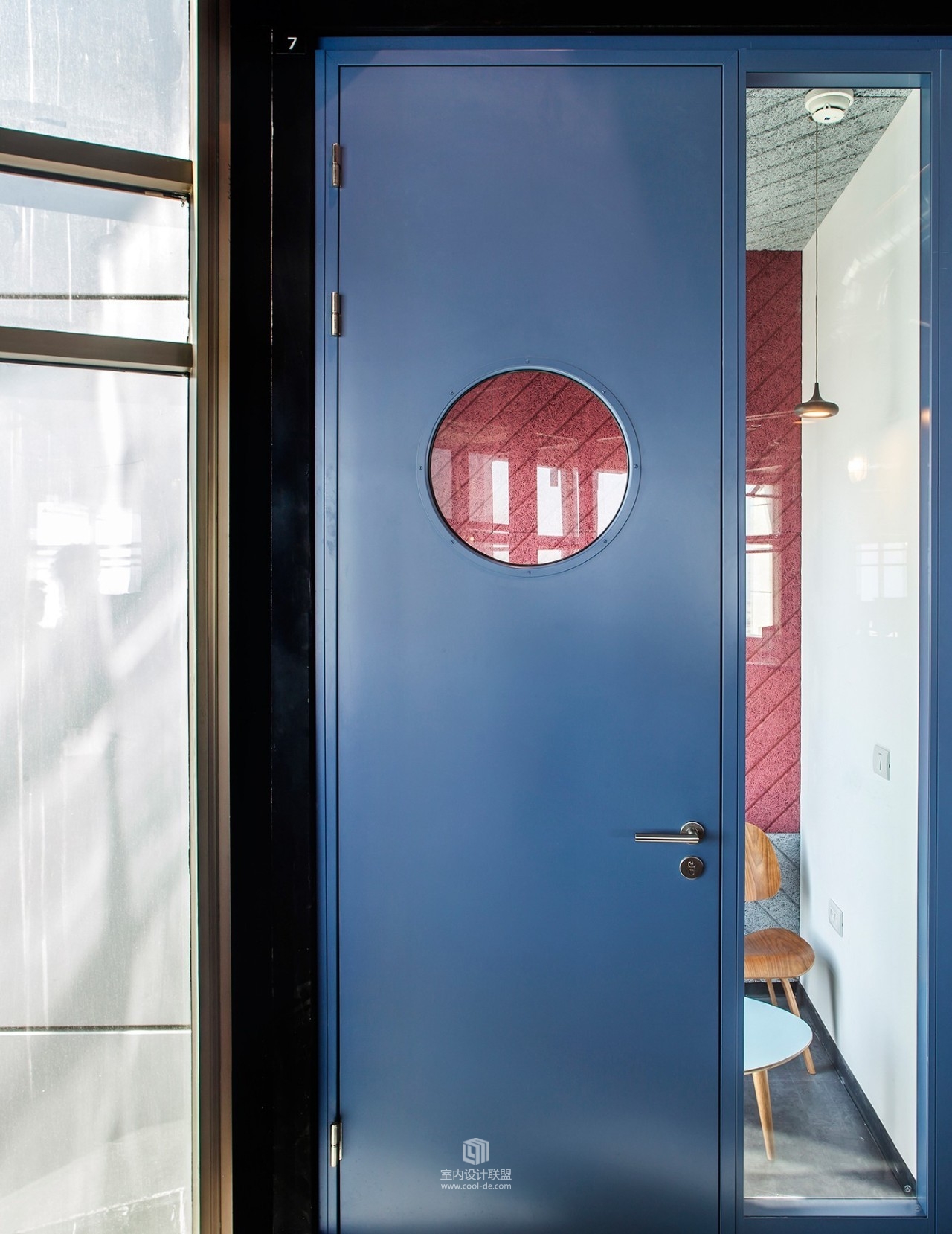 超酷的轻工业OFFICE-24