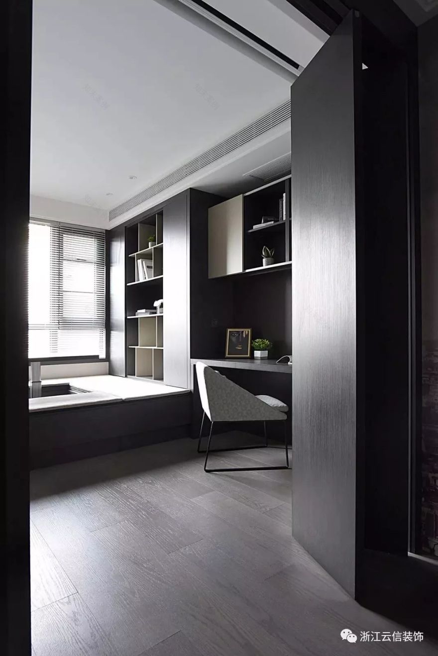 极简黑白灰,打造温馨高级住宅-43