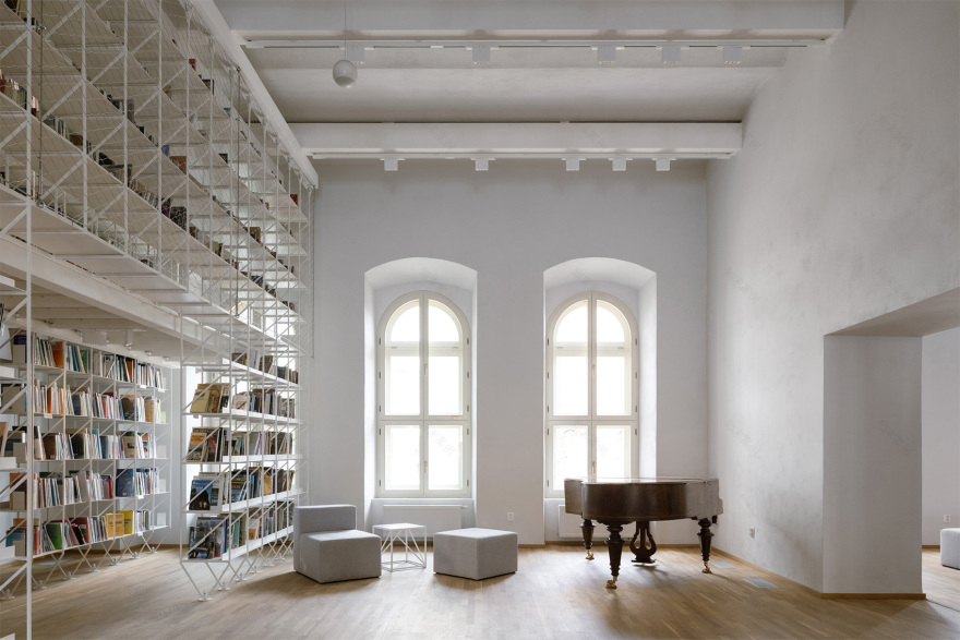 普雷绍夫P·O·Hviezdoslav区域图书馆室内改造丨斯洛伐克普雷绍夫丨DOXA + bistan architekti-11