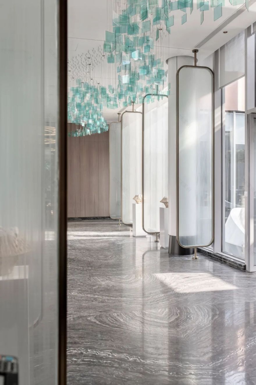 华鸿售楼中心——现代艺术与自然环境的和谐共生-47