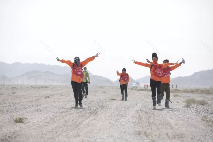 申远戈 5 挑战赛 | 戈壁徒步中的团队精神与设计亮点-61