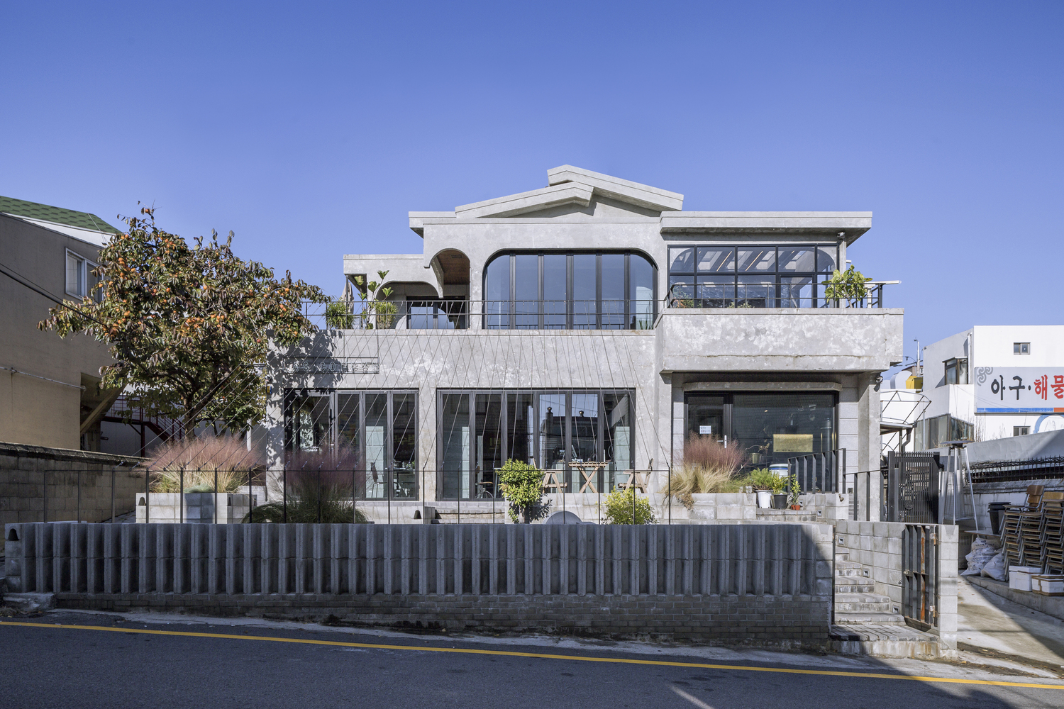 首尔老屋新生命,TEMP 建筑工作室打造独特咖啡馆-40