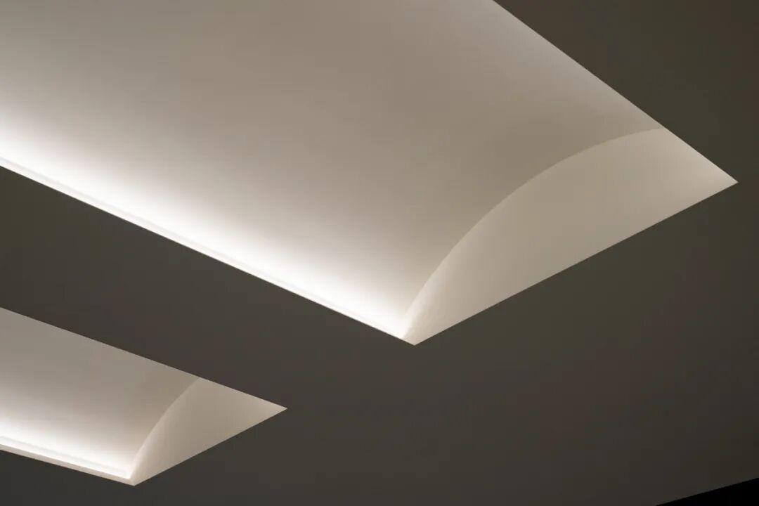 BENSONDESIGN原创设计丨400㎡被自然环绕的极简别墅-35