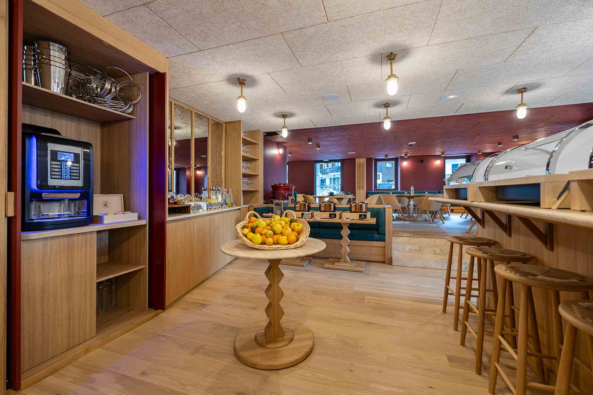 Mobilier des communs de l’hôtel la Couronne à Chamonix | Poitoux-19