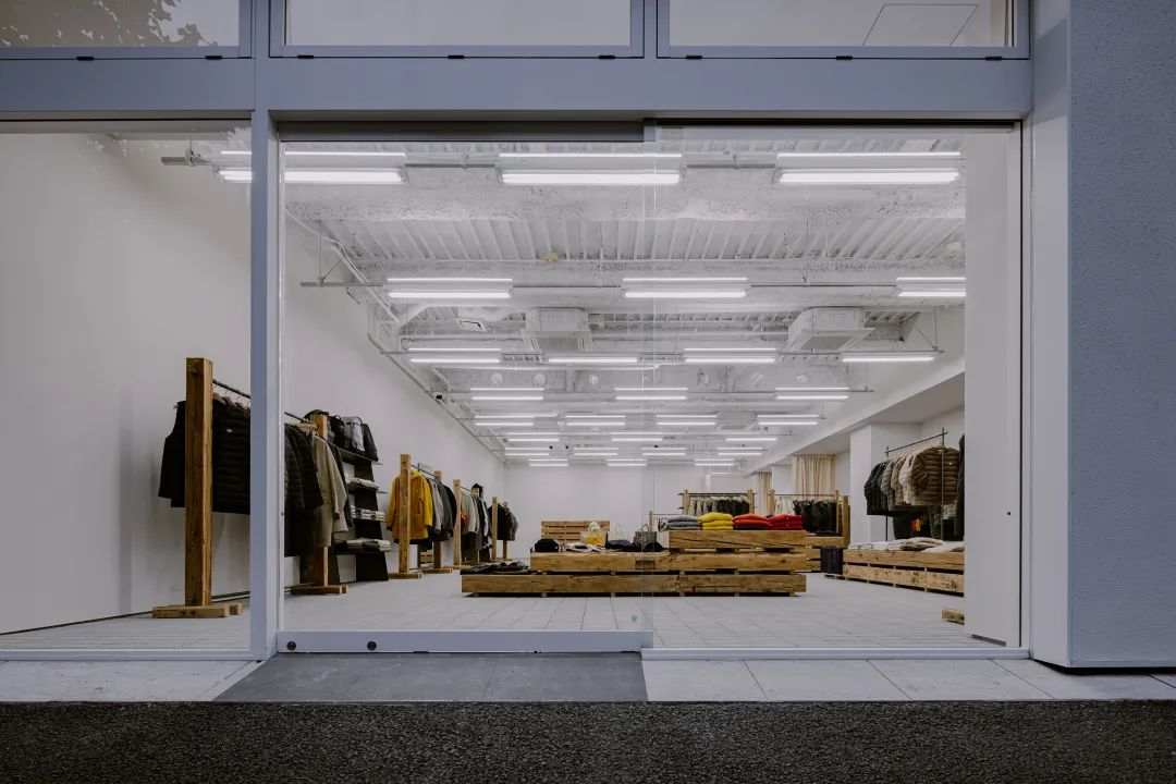 Danton 东京原宿旗舰店丨日本东京丨小大建築設計事務所-24