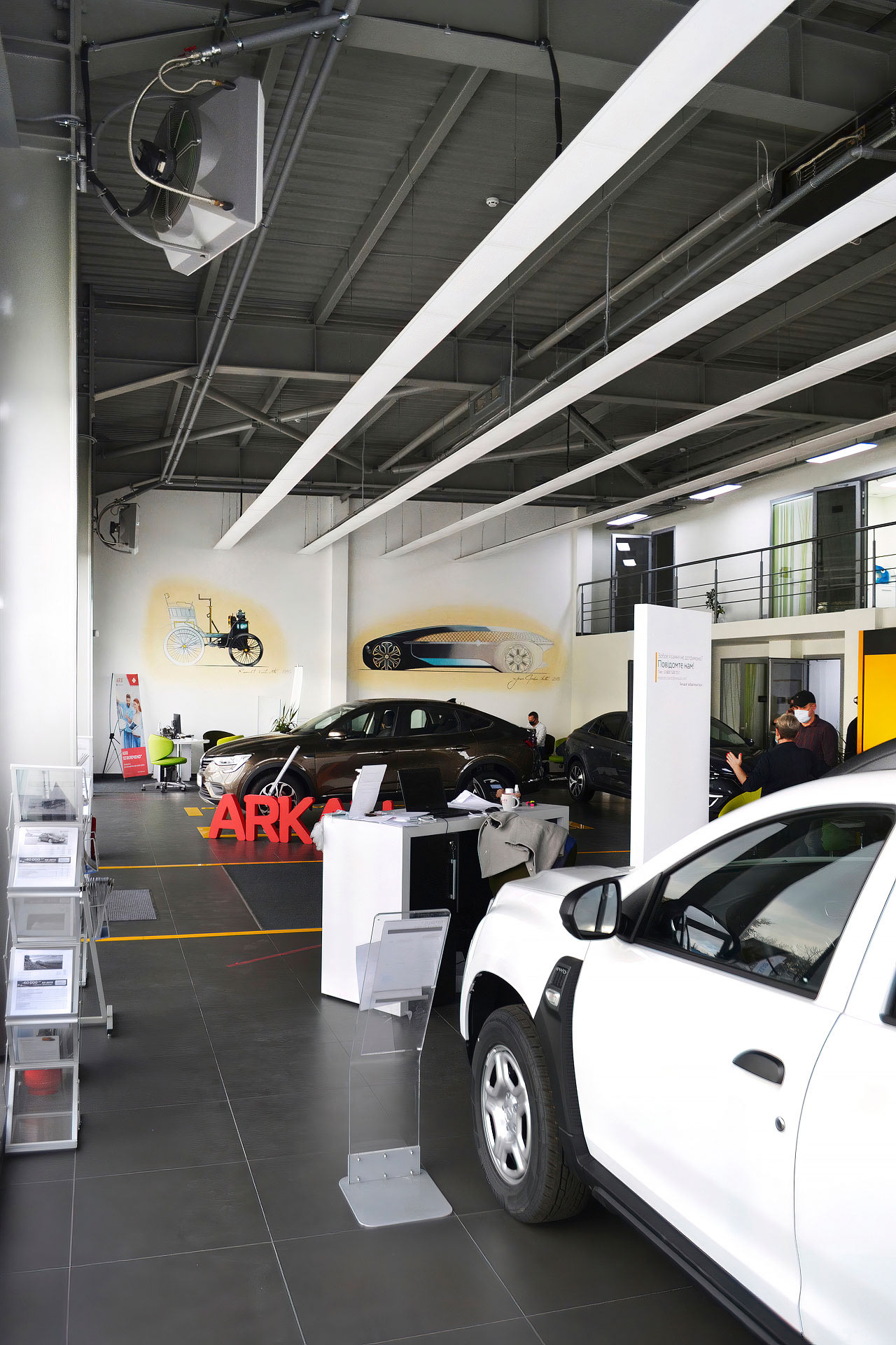 RENAULT 汽车展厅设计丨乌克兰-19